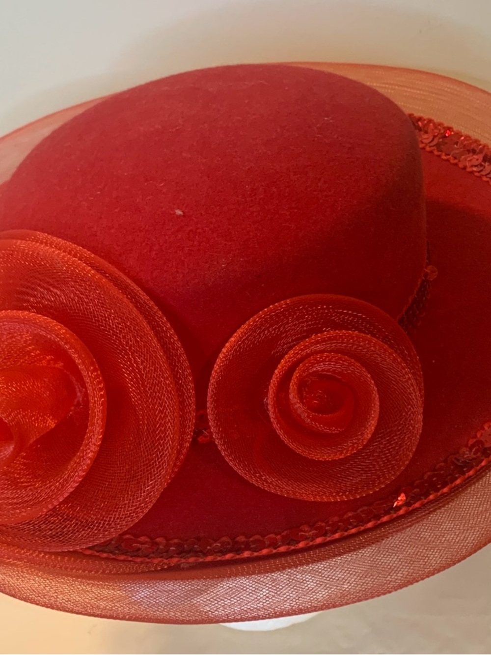 DRBORAH NY. Elegant Red Floral Wide-Brim Women's Hat - Picture 2 of 7
